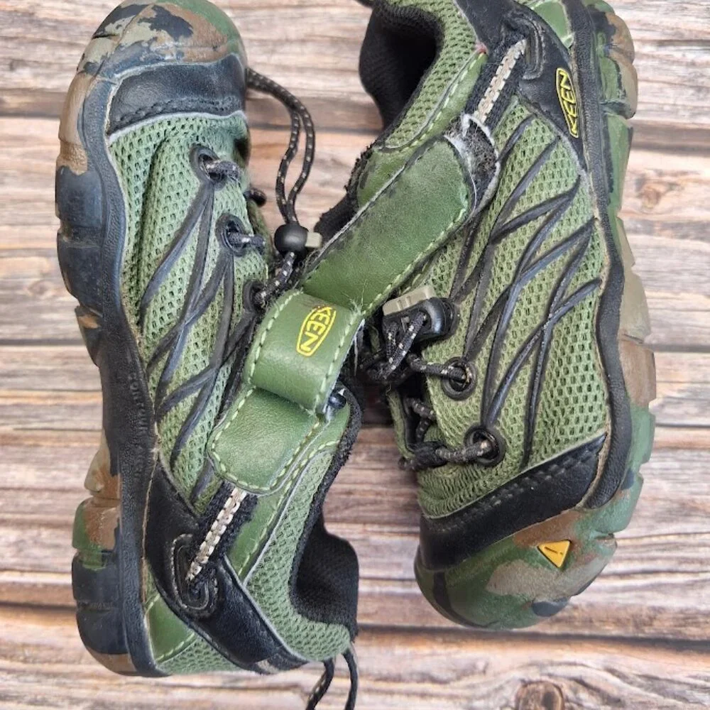 Kids Keen Shoe Camo Green Size 8